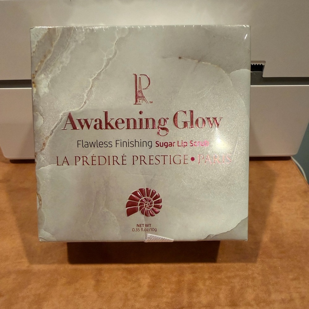La Prédiré Awakening Glow Lip Scrub